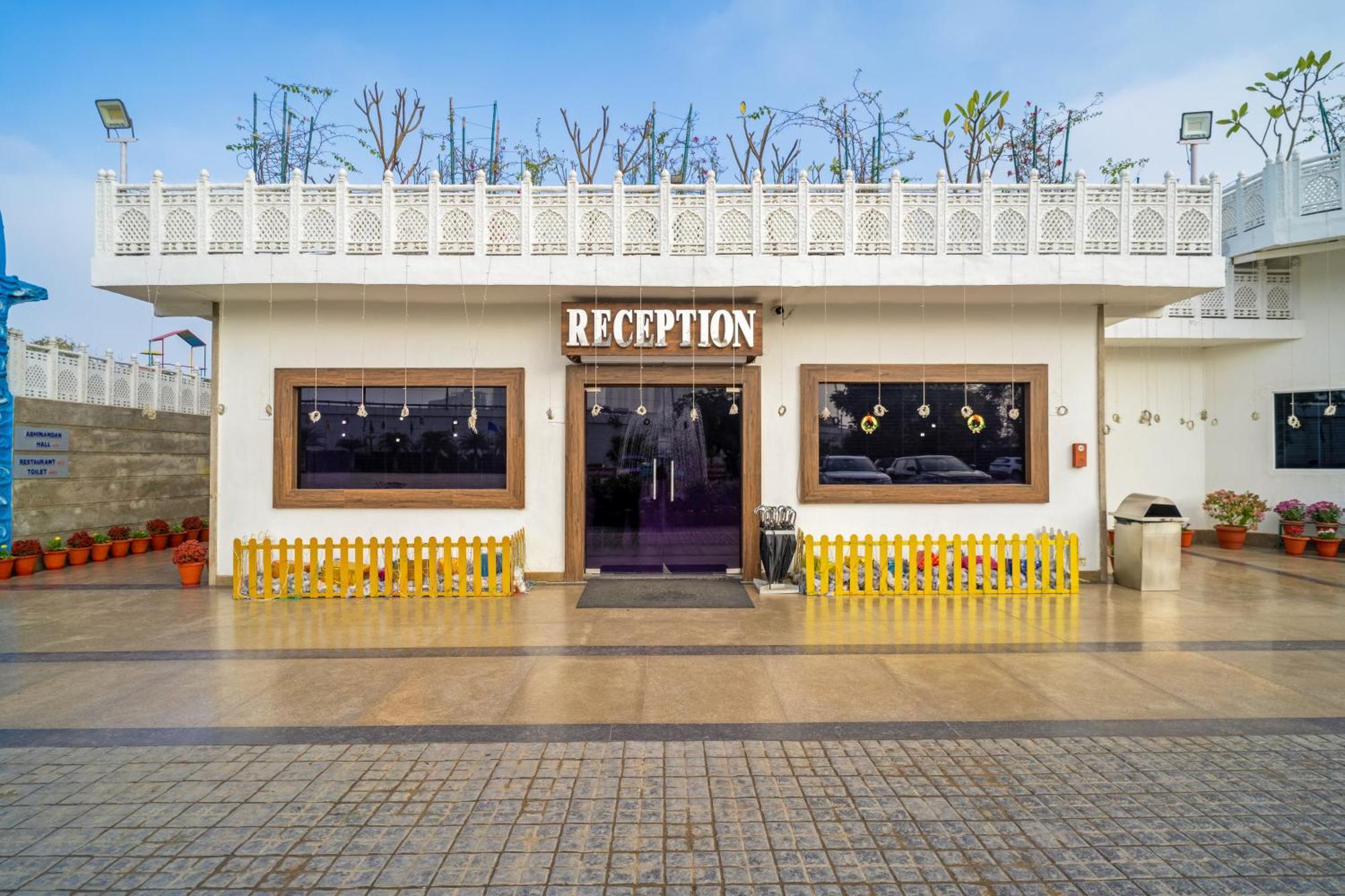 Aapno Ghar Resort & Amusement Park Gurgaon Bagian luar foto