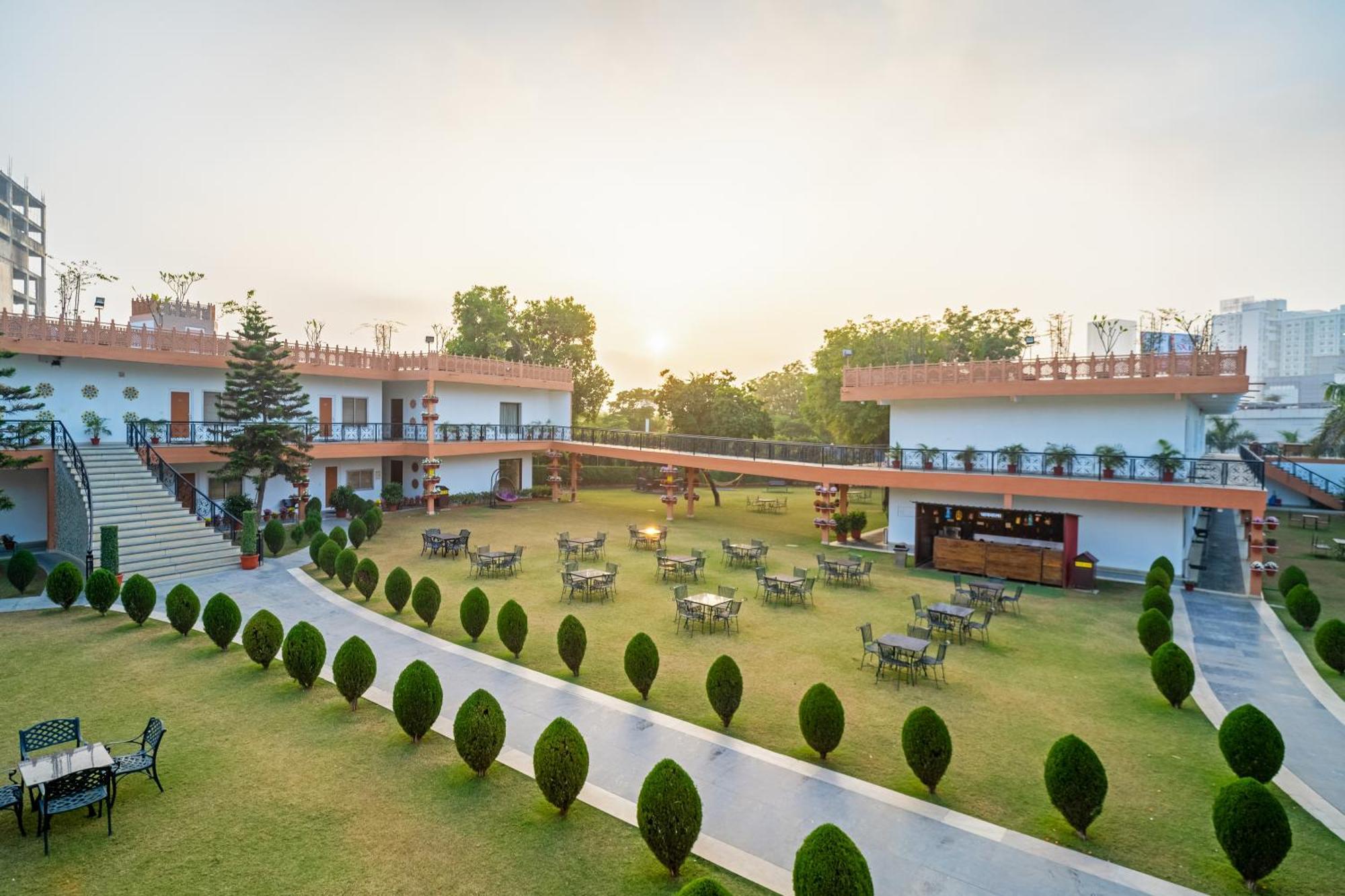 Aapno Ghar Resort & Amusement Park Gurgaon Bagian luar foto
